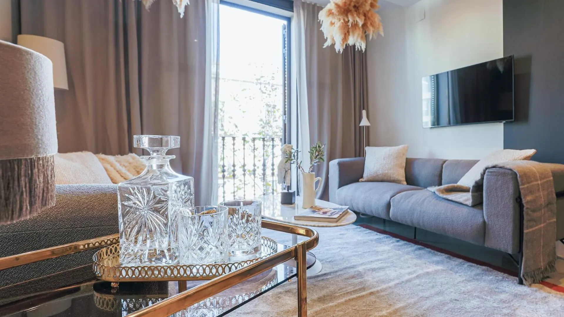 En Ville Boutique Apartments Tamarit Barcelona Spain